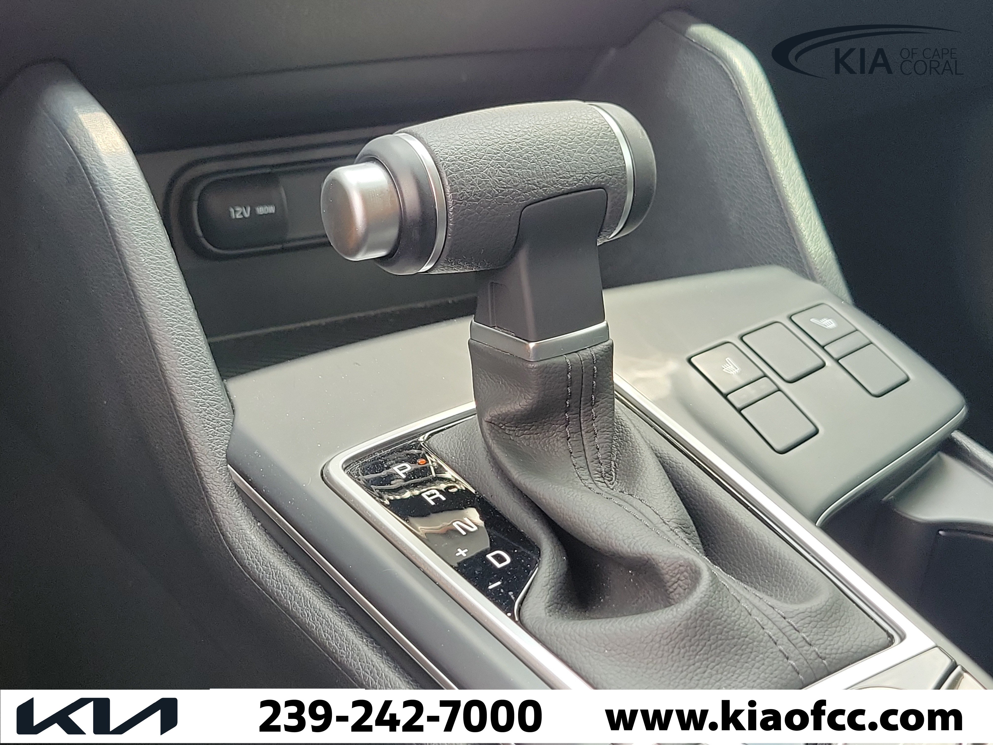 Used 2025 Kia Sportage LX AWD/4WD image 30