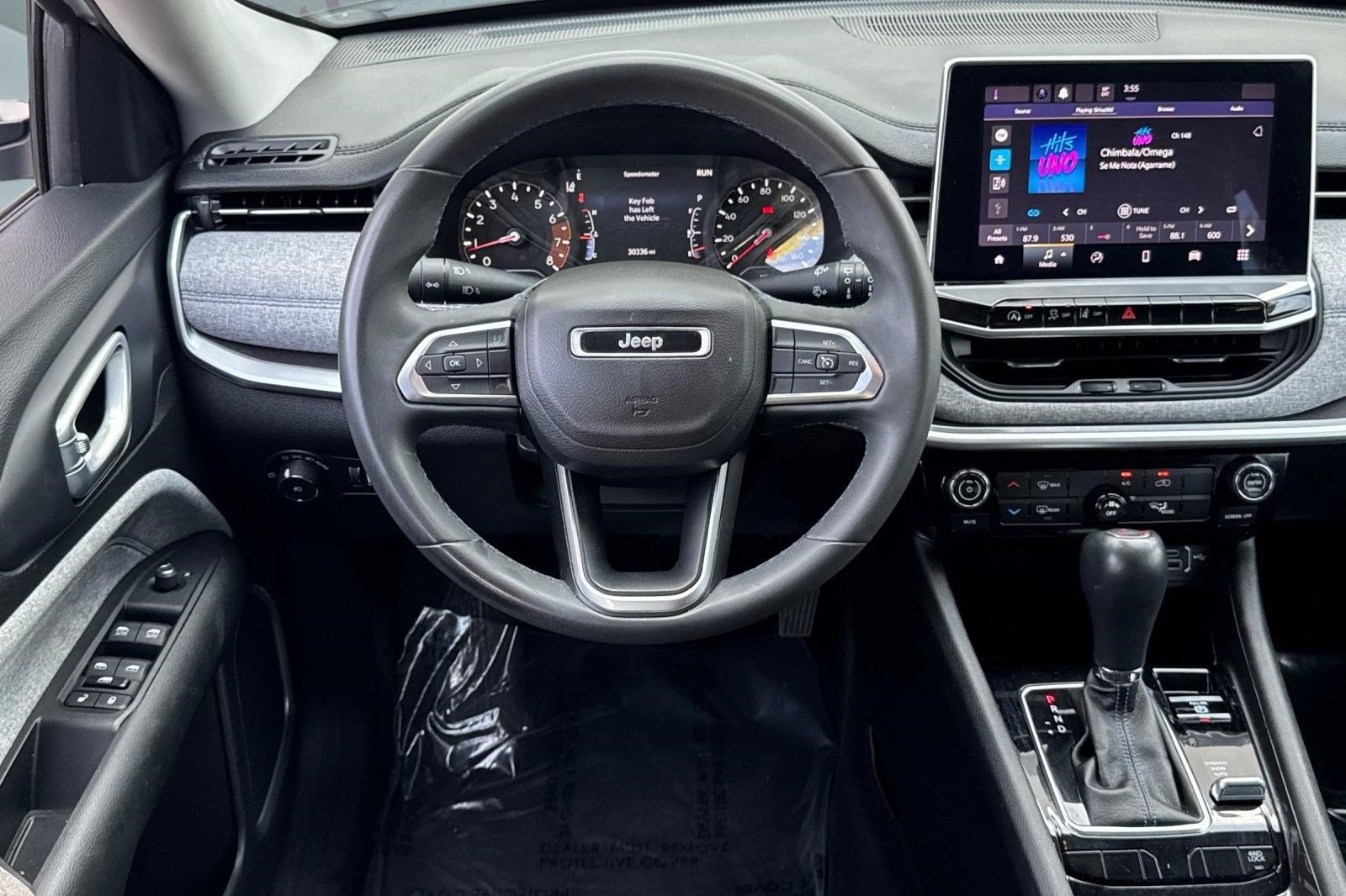 Used 2022 Jeep Compass Latitude AWD/4WD image 30