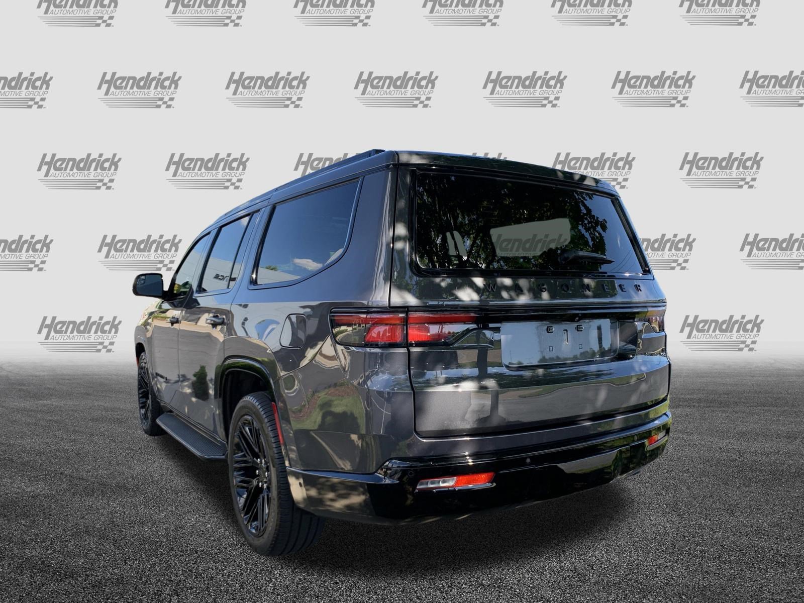 Used 2024 Jeep Wagoneer Series II w/ Convenience Group I RWD image 8