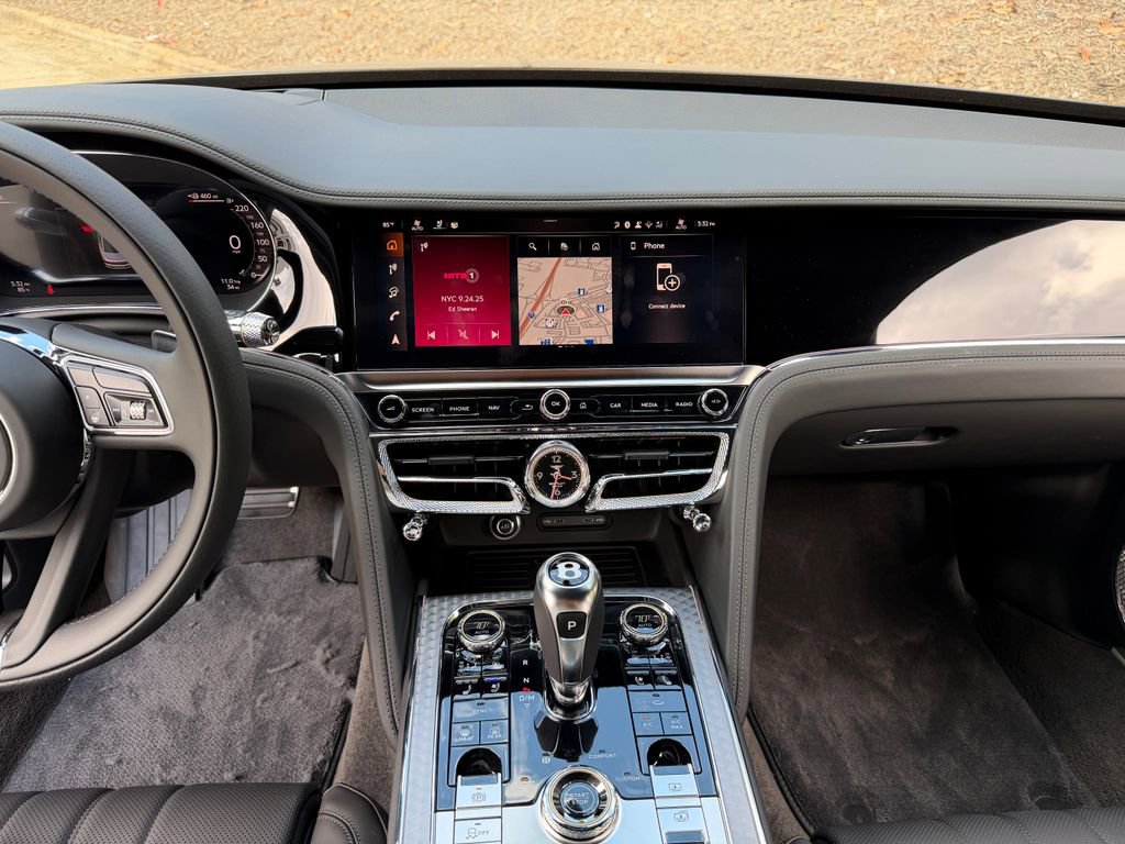 New 2025 Bentley Flying Spur Plug-In Hybrid image 22