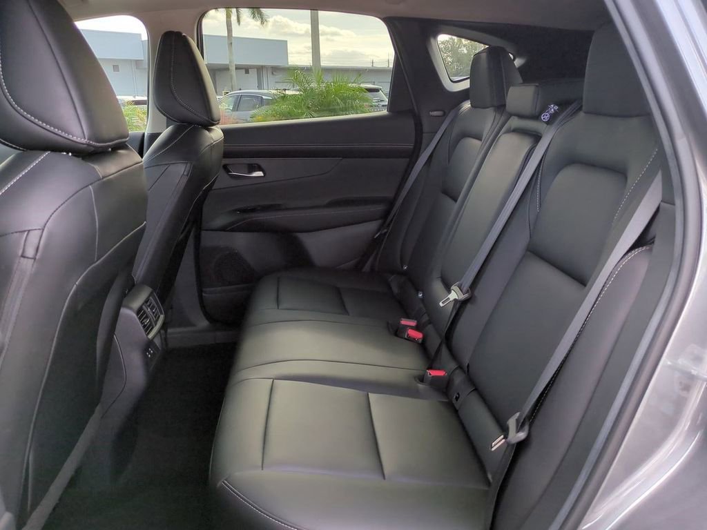 Certified 2025 Nissan Murano SL image 14