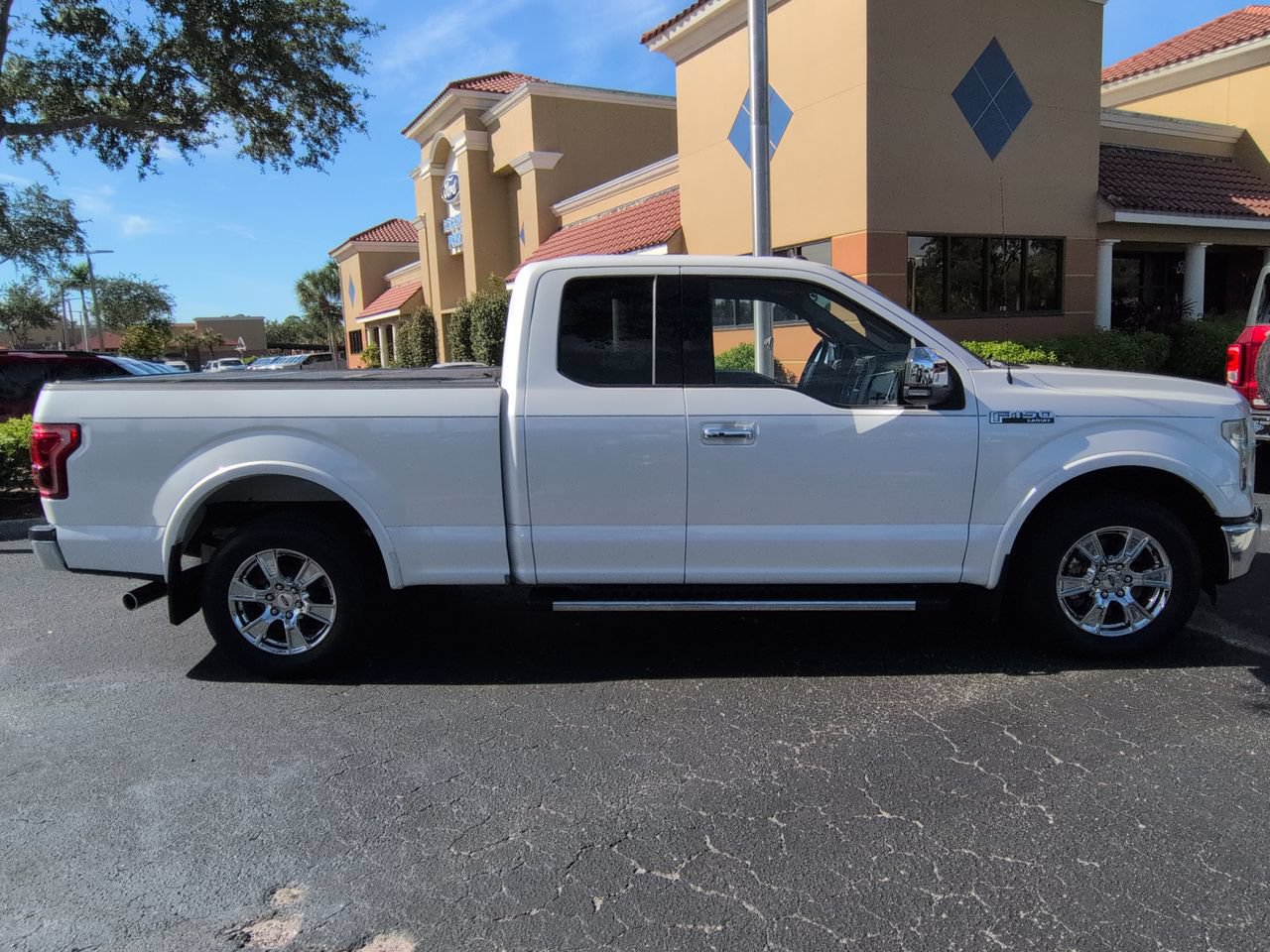Used 2016 Ford F150 Lariat RWD image 3