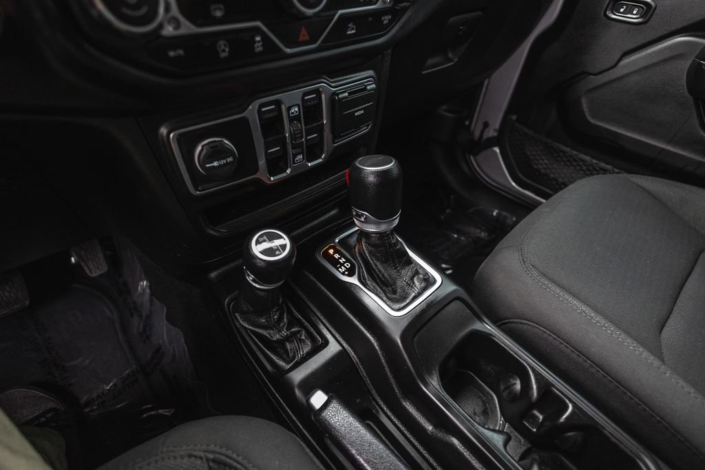 Used 2023 Jeep Gladiator Sport image 21