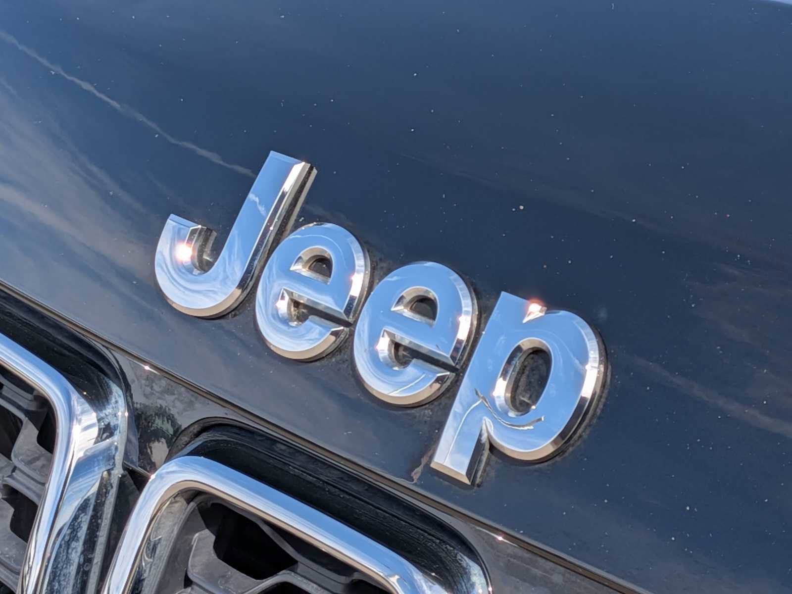Used 2022 Jeep Grand Cherokee Limited w/ Trailer Tow Group IV AWD/4WD image 12