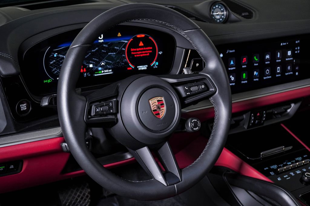 Certified 2025 Porsche Cayenne E-Hybrid image 14