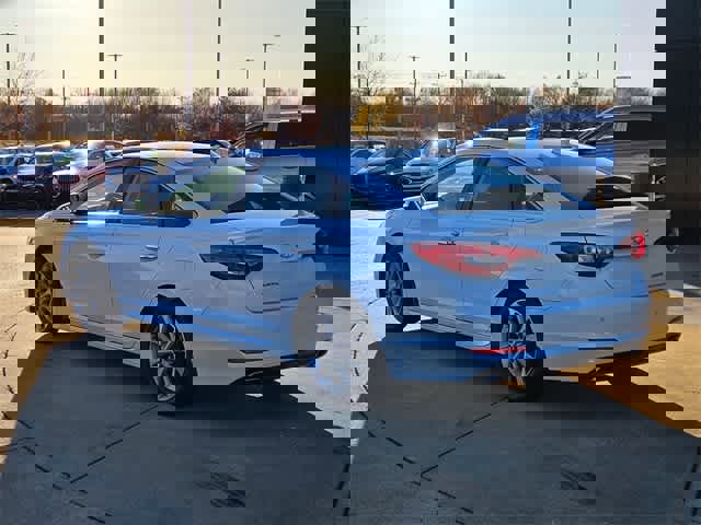 Used 2017 Hyundai Sonata Limited w/ Ultimate Package 04 image 5