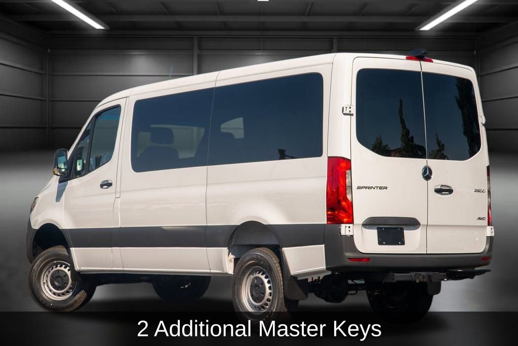 Used 2025 Mercedes-Benz Sprinter 144 Cargo image 9