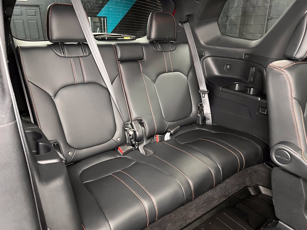Used 2025 Honda Pilot TrailSport image 29