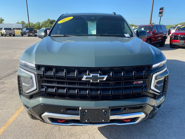 Used 2025 Chevrolet Suburban Z71 w/ Comfort Package AWD/4WD image 9