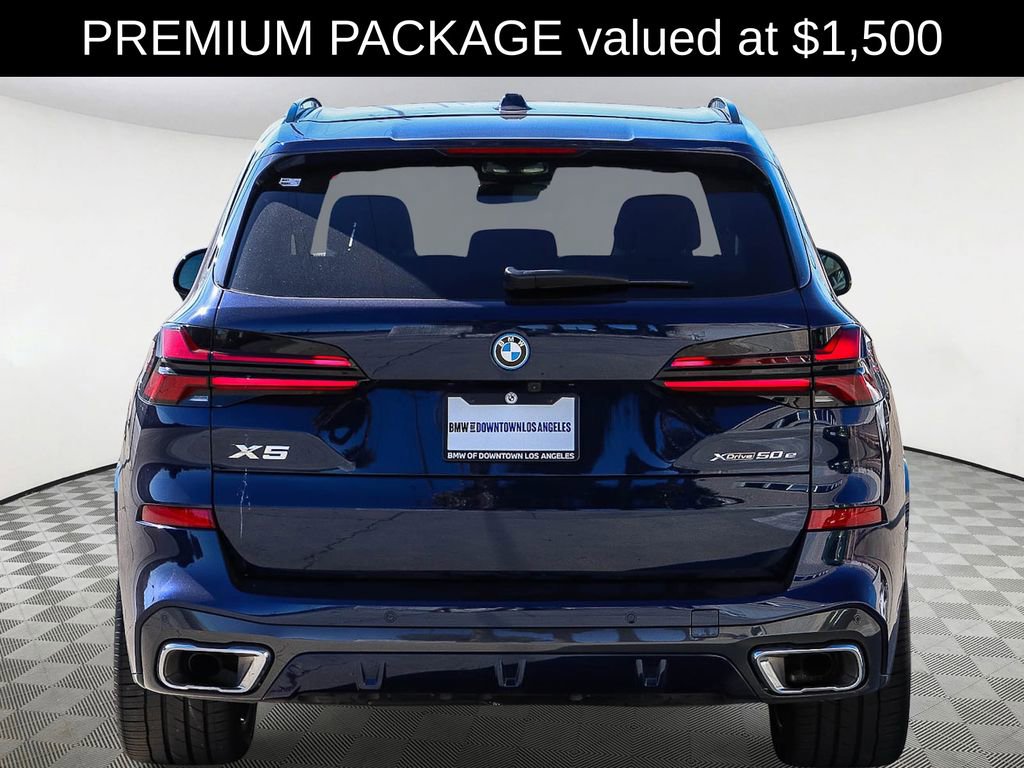 Used 2026 BMW X5 xDrive50e w/ M Sport Package image 5