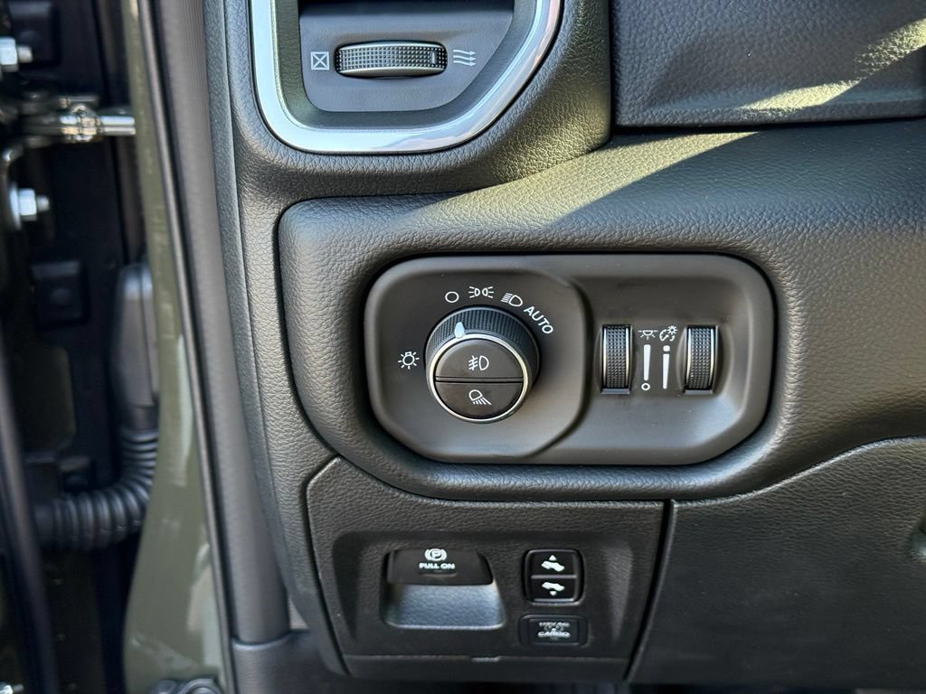 New 2027 RAM 1500 Laramie w/ Night Edition AWD/4WD image 19