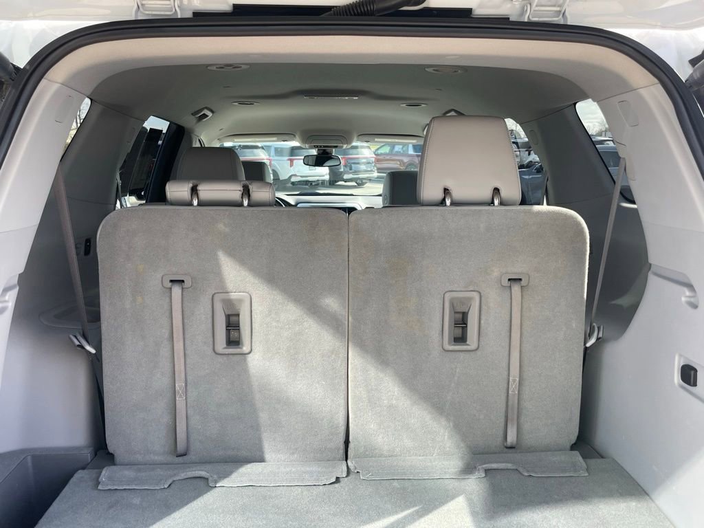 Used 2022 GMC Acadia SLT w/ Preferred Package image 28