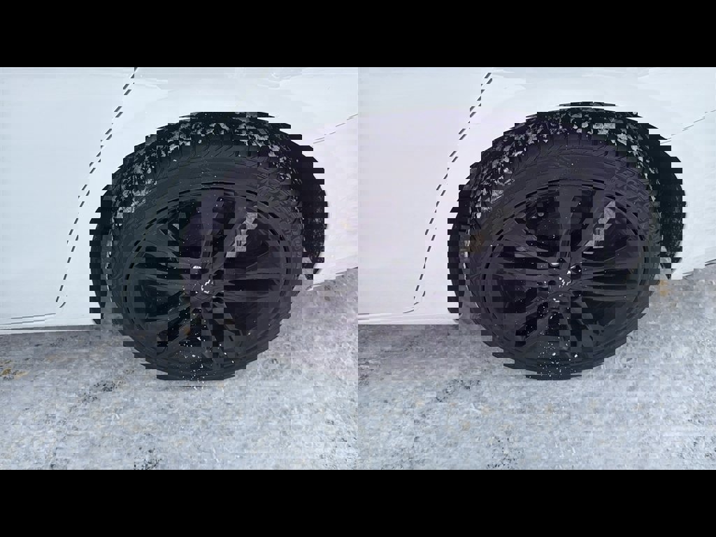 Used 2024 Chevrolet Malibu LT w/ Sport Edition image 27