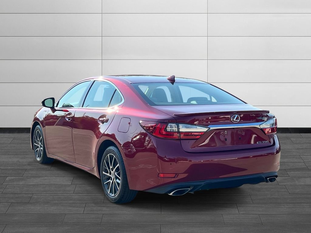 Used 2016 Lexus ES 350 w/ Navigation System Package FWD image 3