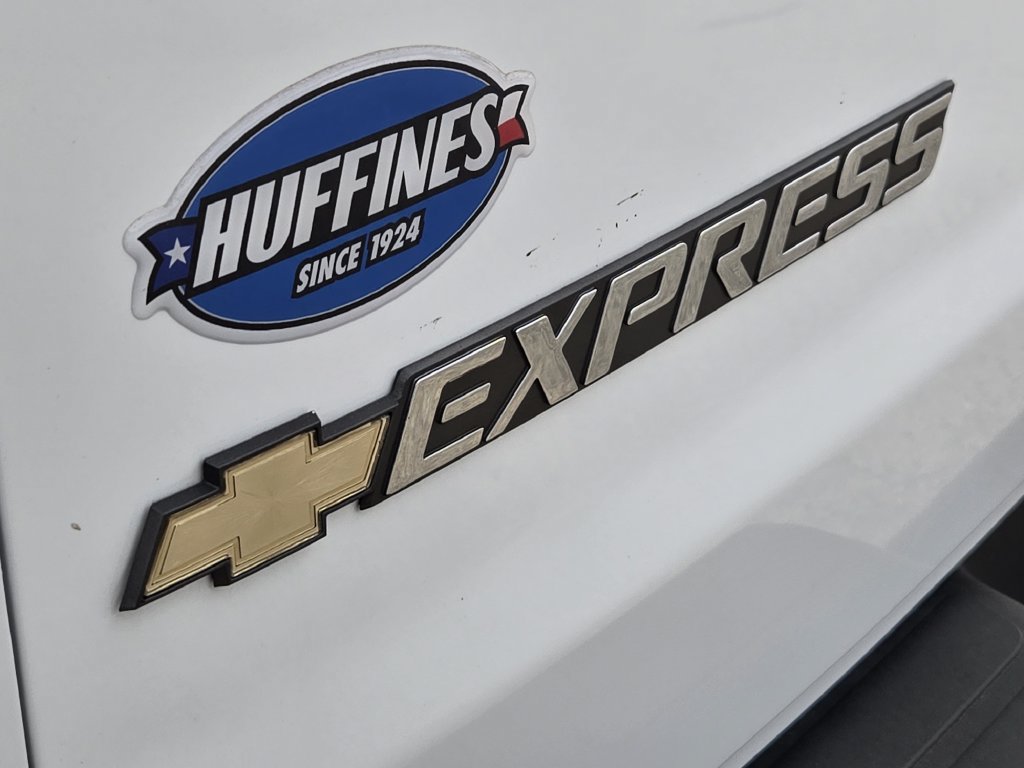 Used 2025 Chevrolet Express 3500 LT w/ LT Preferred Equipment Group RWD image 10