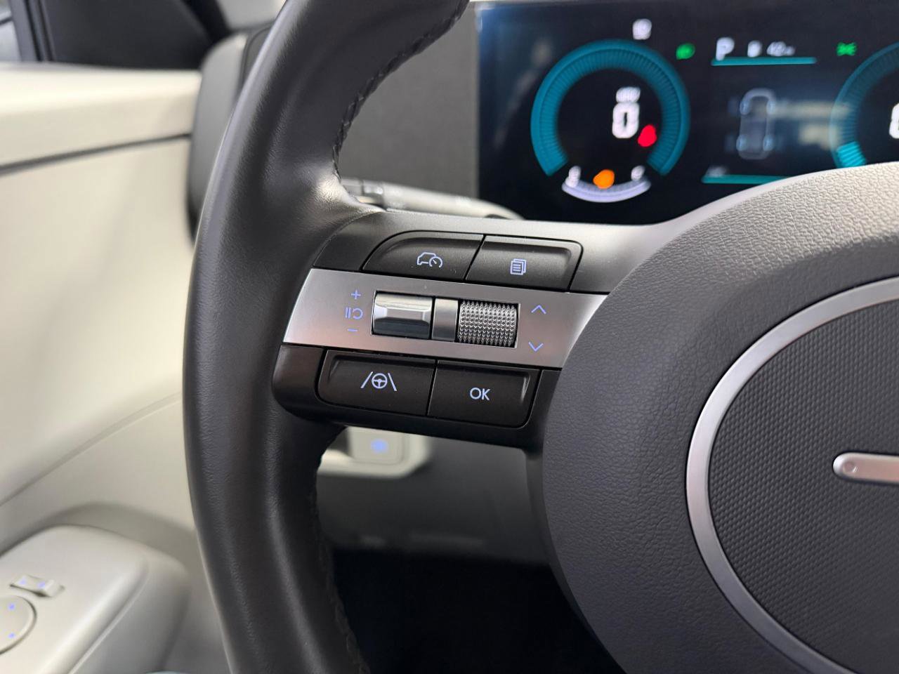 Used 2025 Hyundai Kona SEL image 31