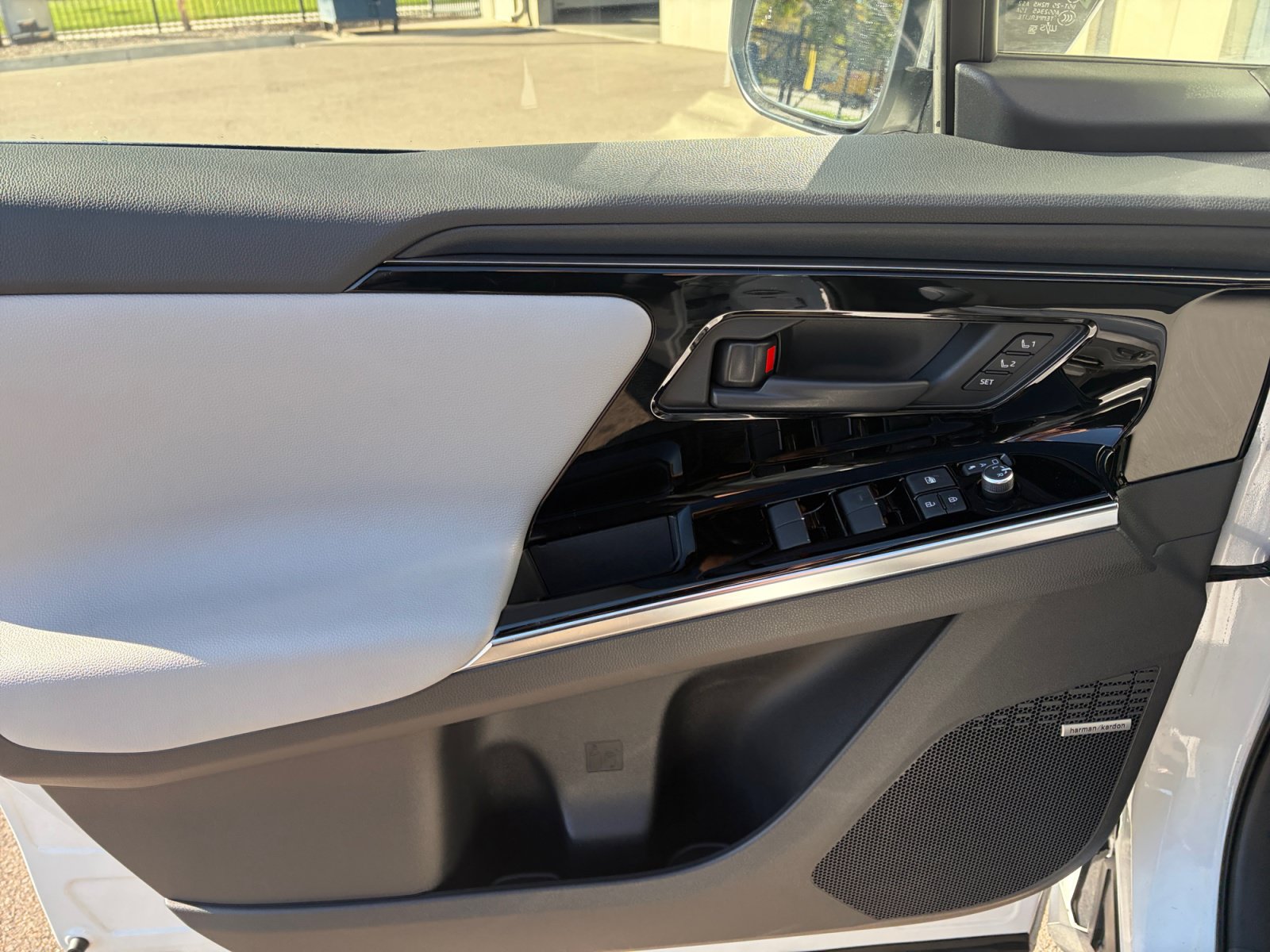 Certified 2023 Subaru Solterra AWD image 12