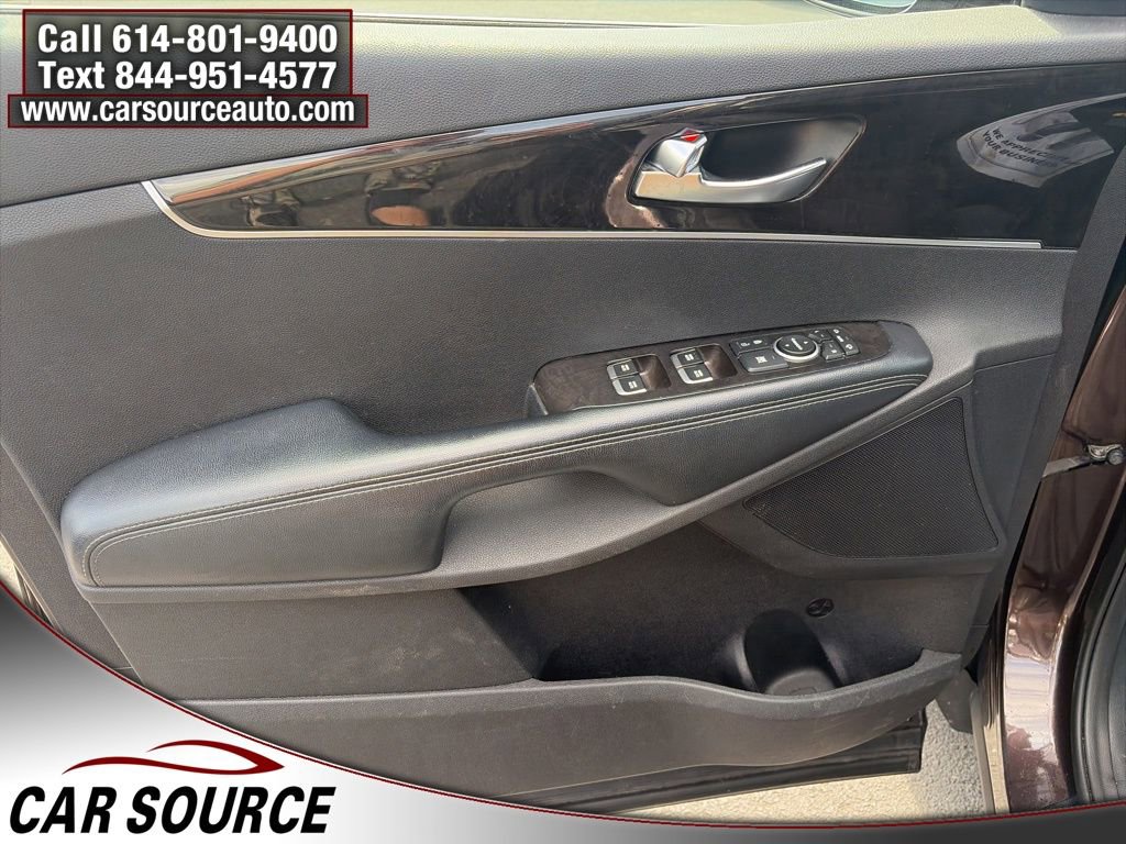Used 2017 Kia Sorento EX w/ EX V6 Premium Package AWD/4WD image 17