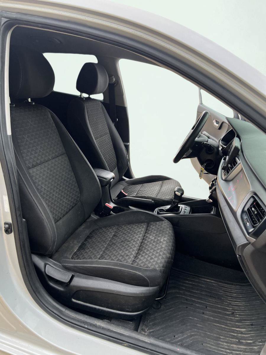 Used 2018 Kia Rio S FWD image 11