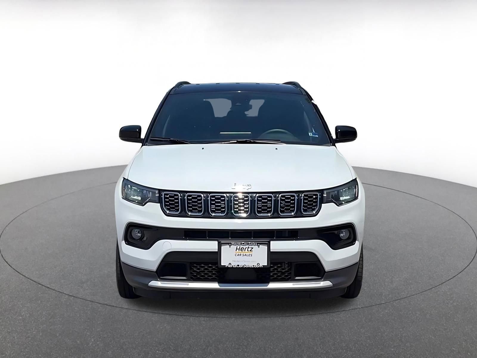 Used 2025 Jeep Compass Limited AWD/4WD image 4
