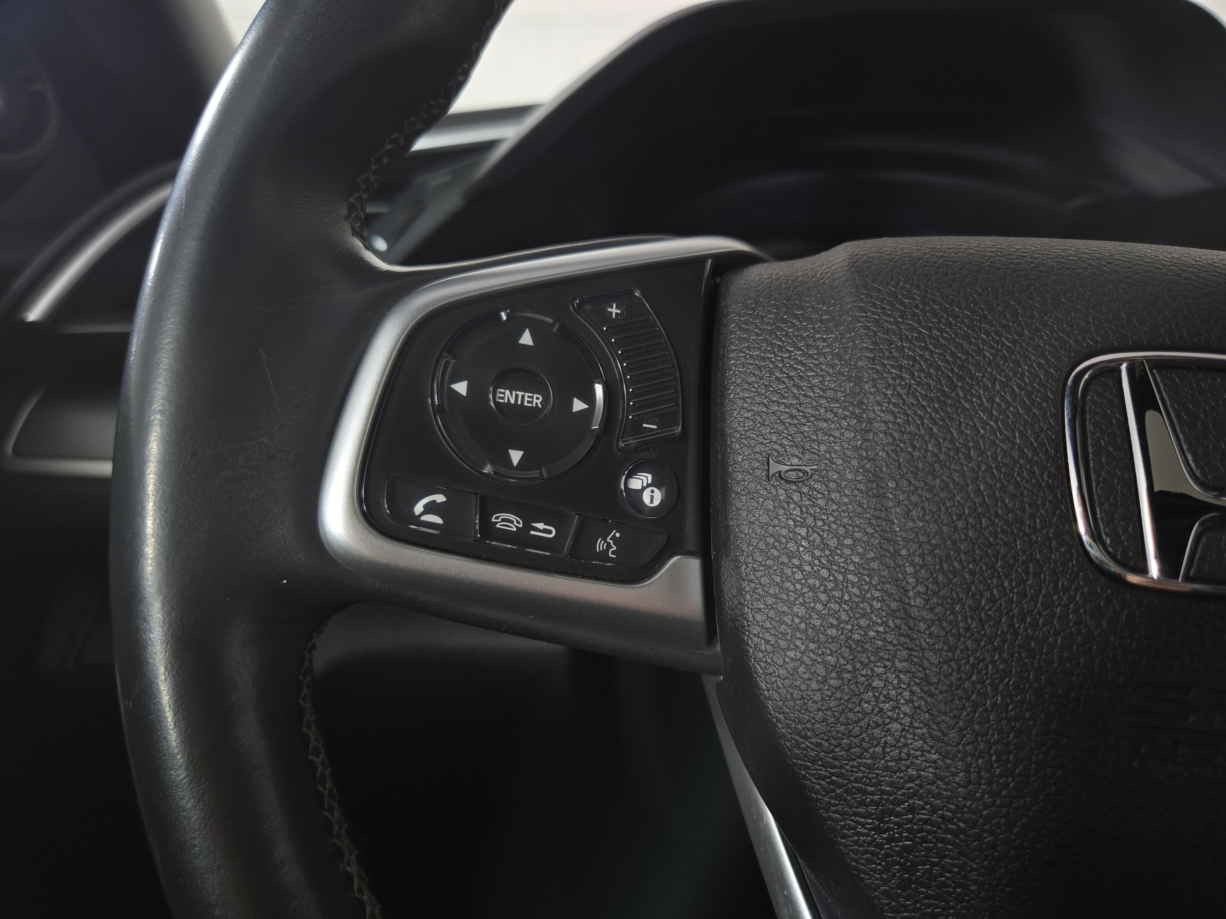 Used 2018 Honda Civic EX-T image 15
