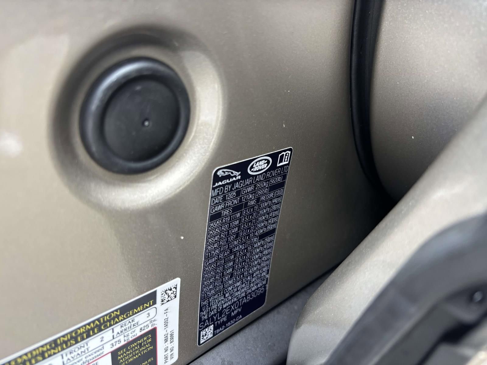 New 2026 Land Rover Range Rover Velar Dynamic SE image 29