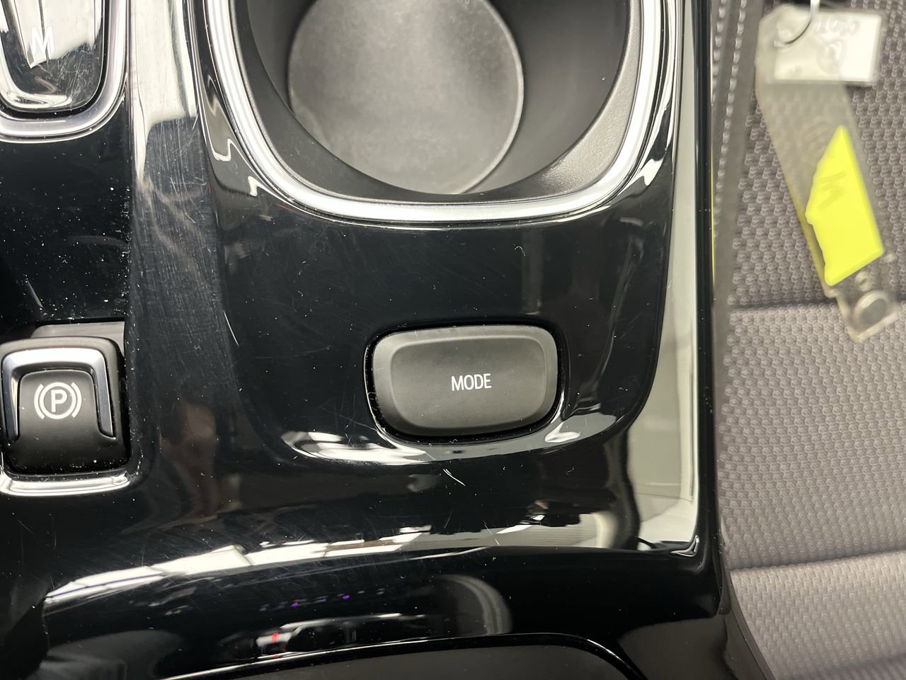 Certified 2023 Buick Envision Preferred w/ Sport Touring Package image 16