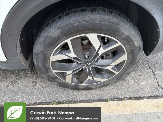 Used 2020 Kia Sportage EX w/ Option Group 15 image 9
