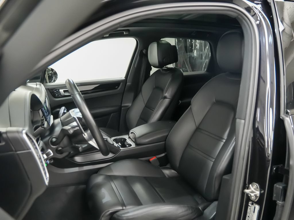 Used 2019 Porsche Cayenne AWD/4WD image 5