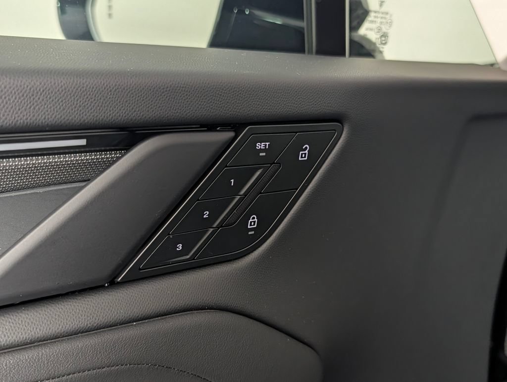 New 2026 Porsche Cayenne Electric AWD/4WD image 27