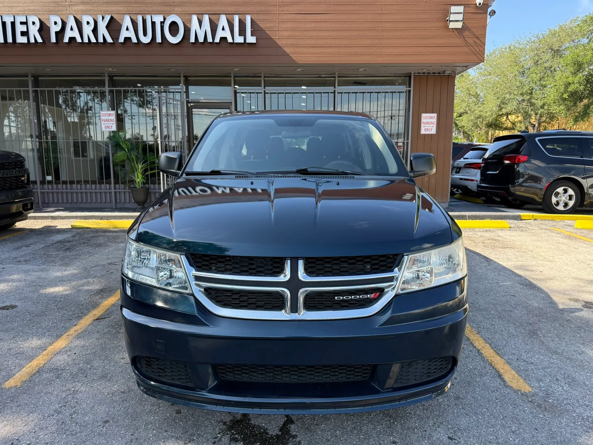 Used 2015 Dodge Journey American Value Package w/ Flexible Seating Group FWD image 2