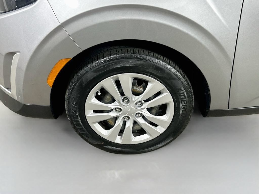 Used 2023 Kia Soul LX FWD image 8