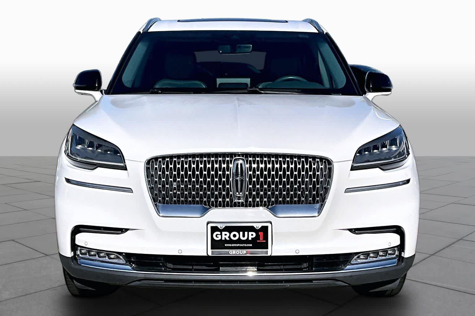 Used 2020 Lincoln Aviator Reserve w/ Equipment Group 201A RWD image 4