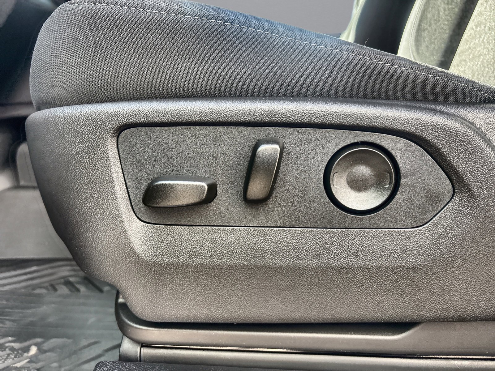 New 2026 Chevrolet Silverado 3500 LT w/ Safety Package image 19