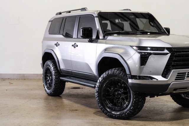 Used 2025 Lexus GX 550 AWD/4WD image 19