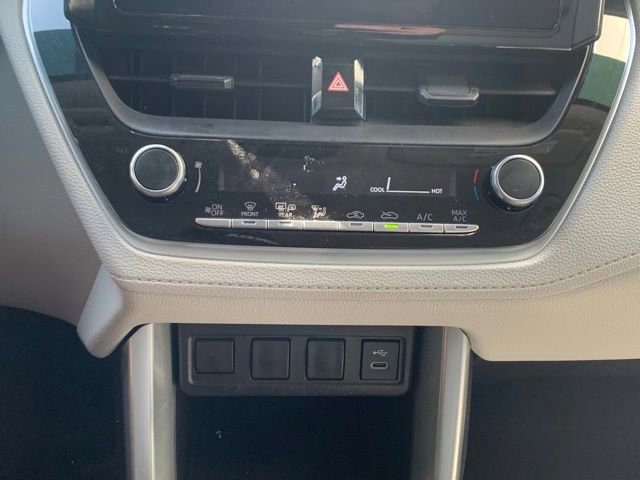Used 2025 Toyota Corolla Cross L image 13
