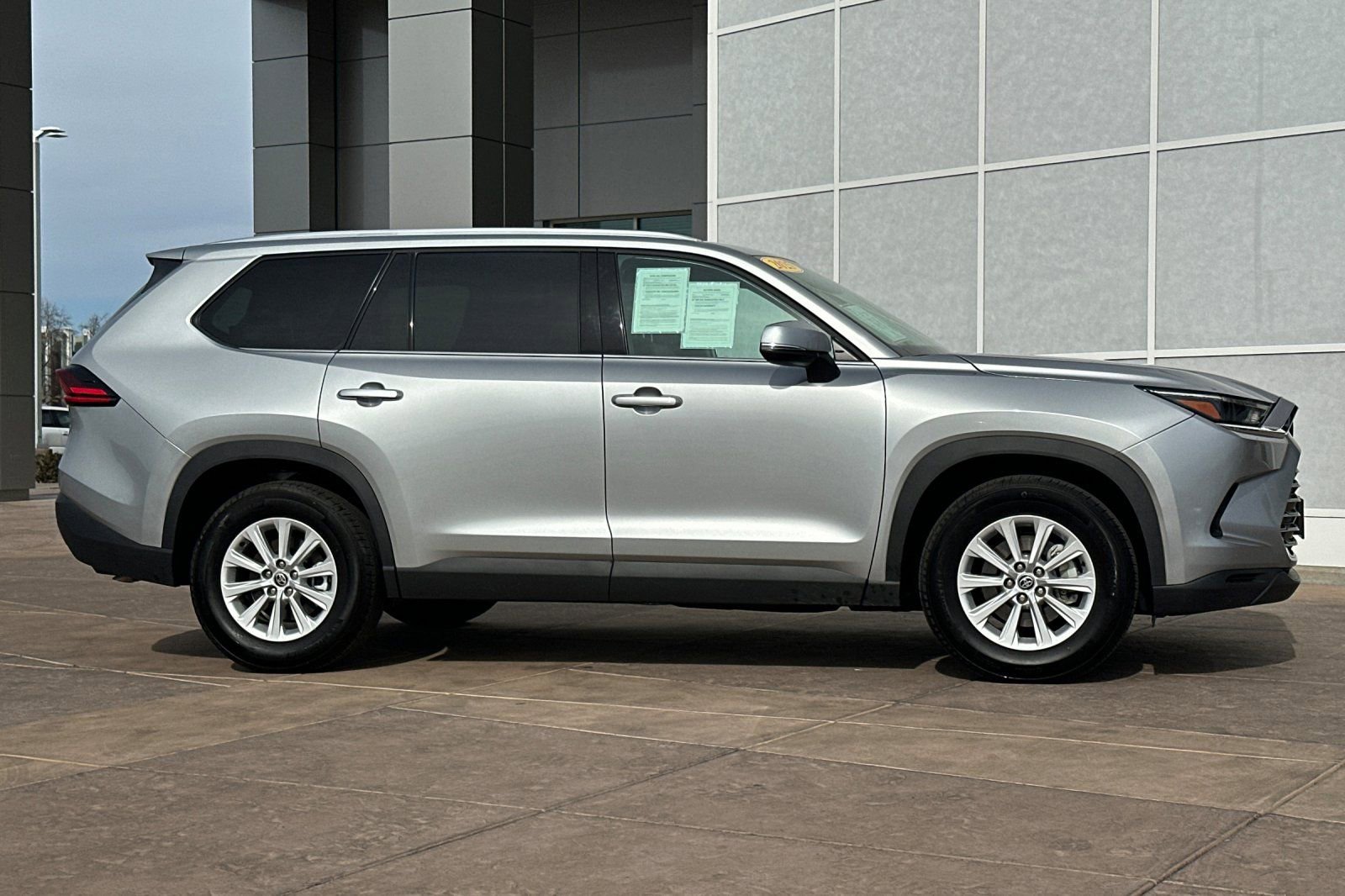 Certified 2025 Toyota Grand Highlander AWD video 3