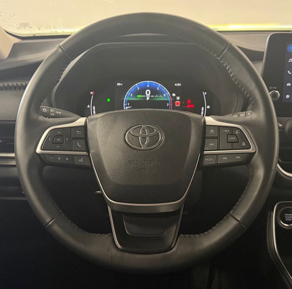 Used 2024 Toyota Grand Highlander XLE image 16