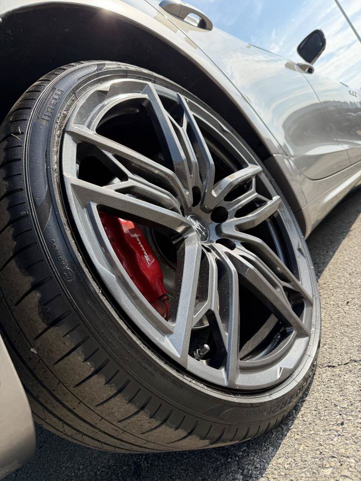 Used 2022 Maserati Quattroporte Modena RWD image 12