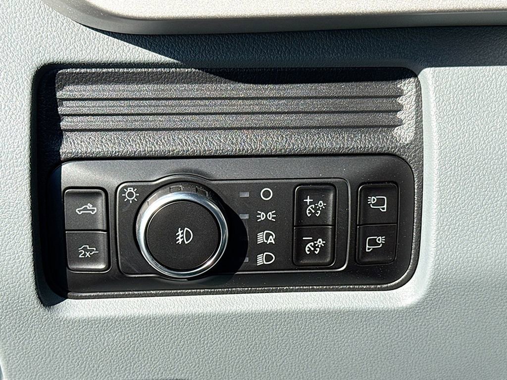 New 2026 Ford F250 XLT w/ XLT Premium Package image 26