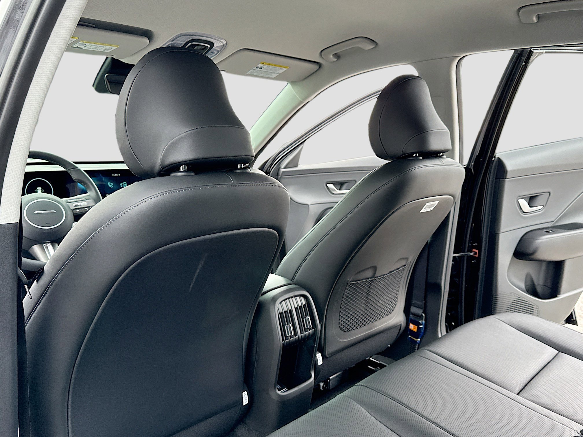 New 2026 Hyundai Kona SEL Premium image 6