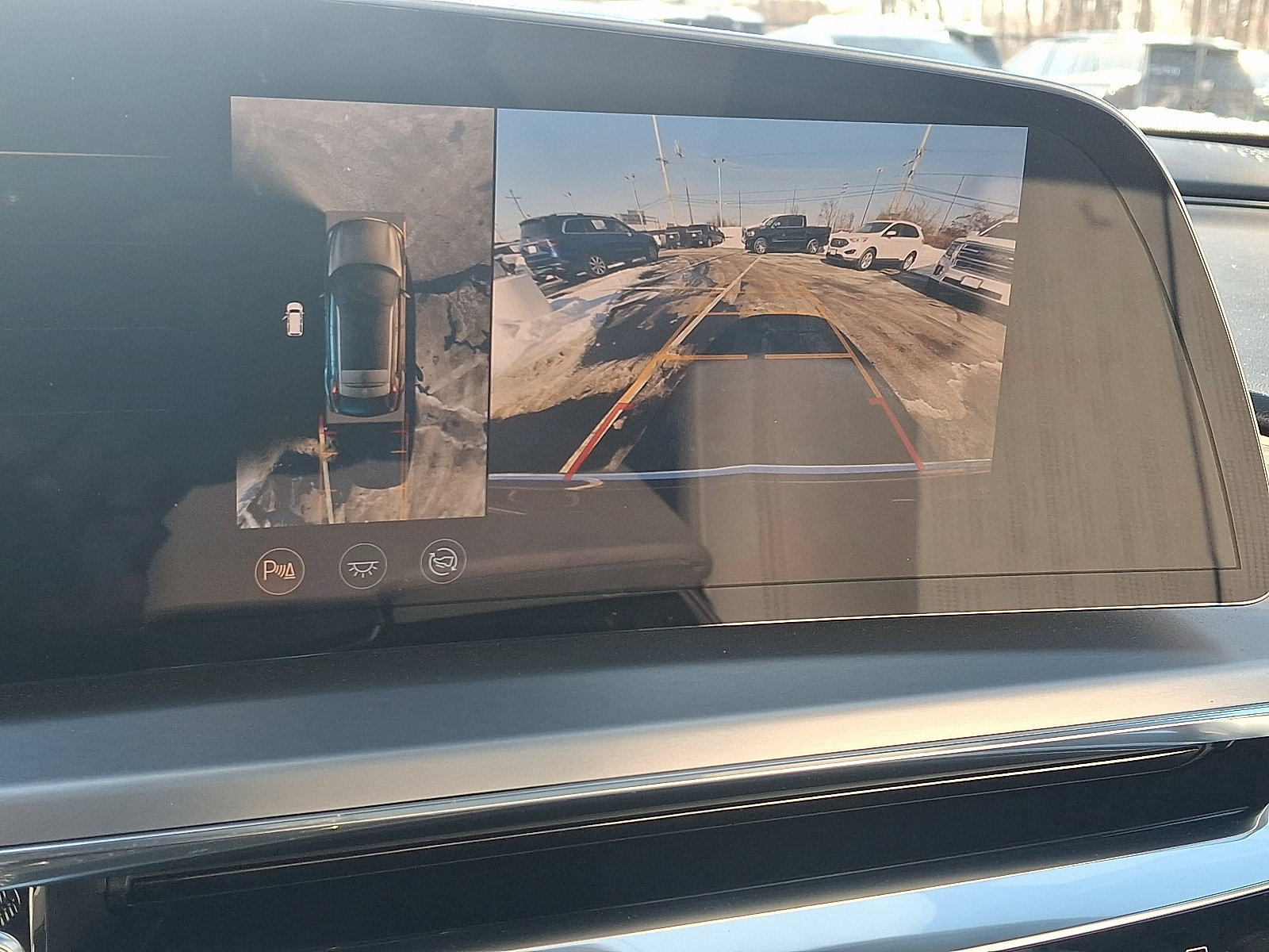 Used 2024 Cadillac Lyriq Luxury image 20