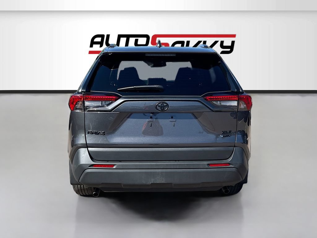 Used 2025 Toyota RAV4 XLE w/ Convenience Package AWD/4WD image 6