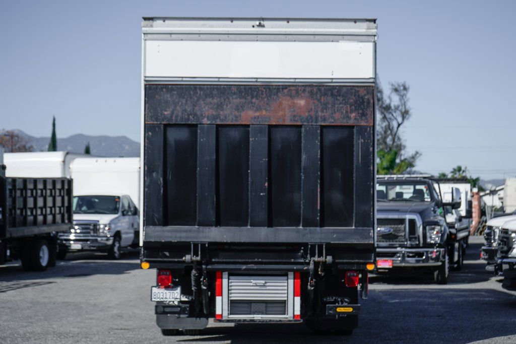Used 2017 Ford F550 2WD Regular Cab Super Duty image 7