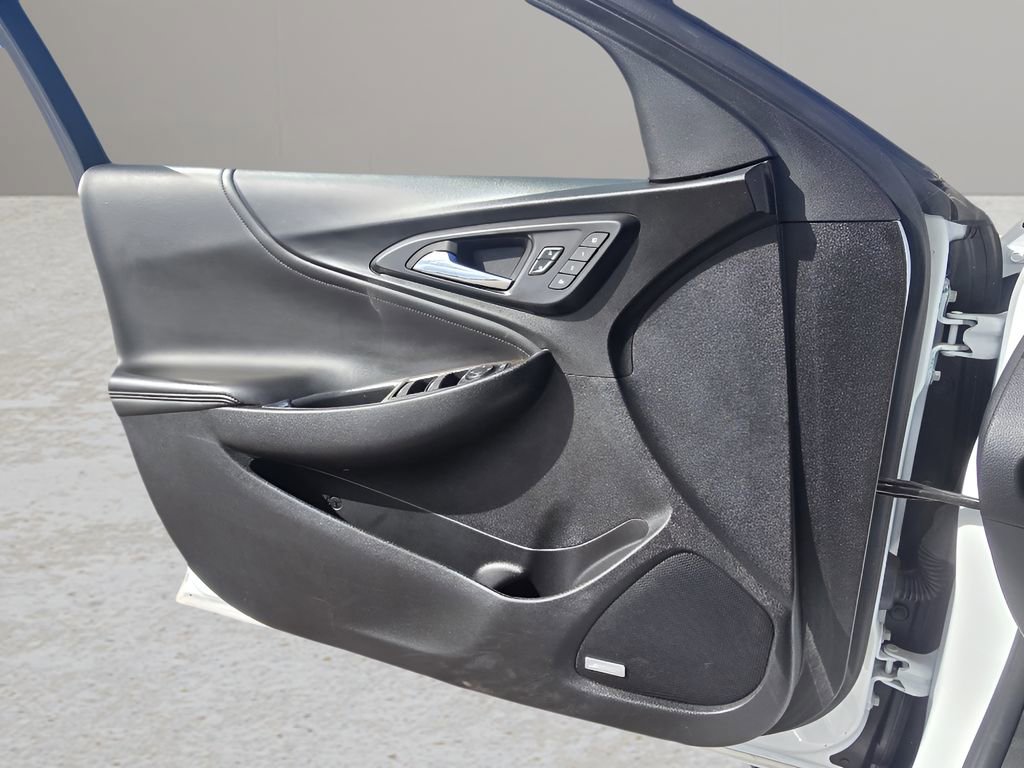 Used 2024 Chevrolet Malibu LT image 16