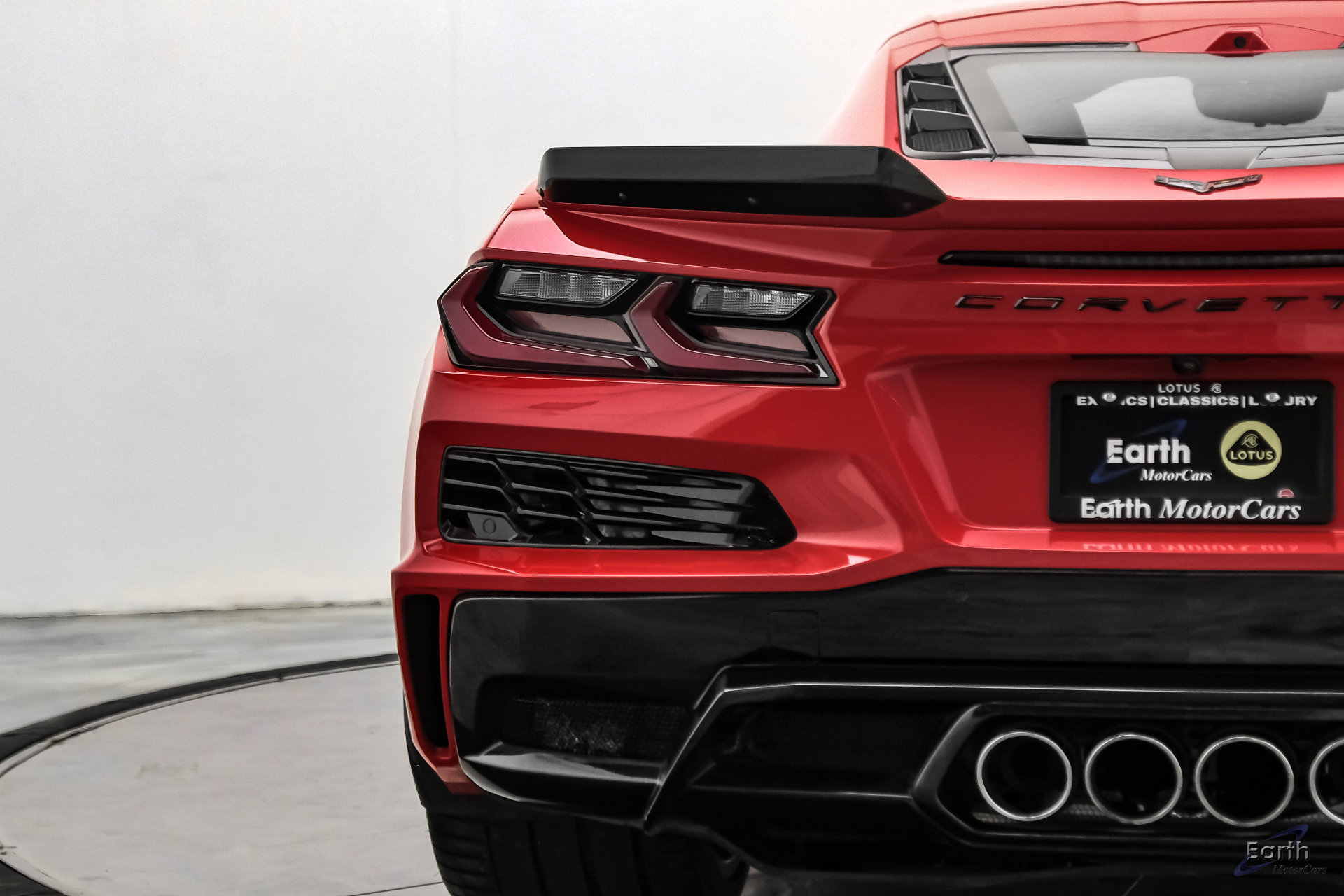 Used 2024 Chevrolet Corvette Z06 RWD image 18