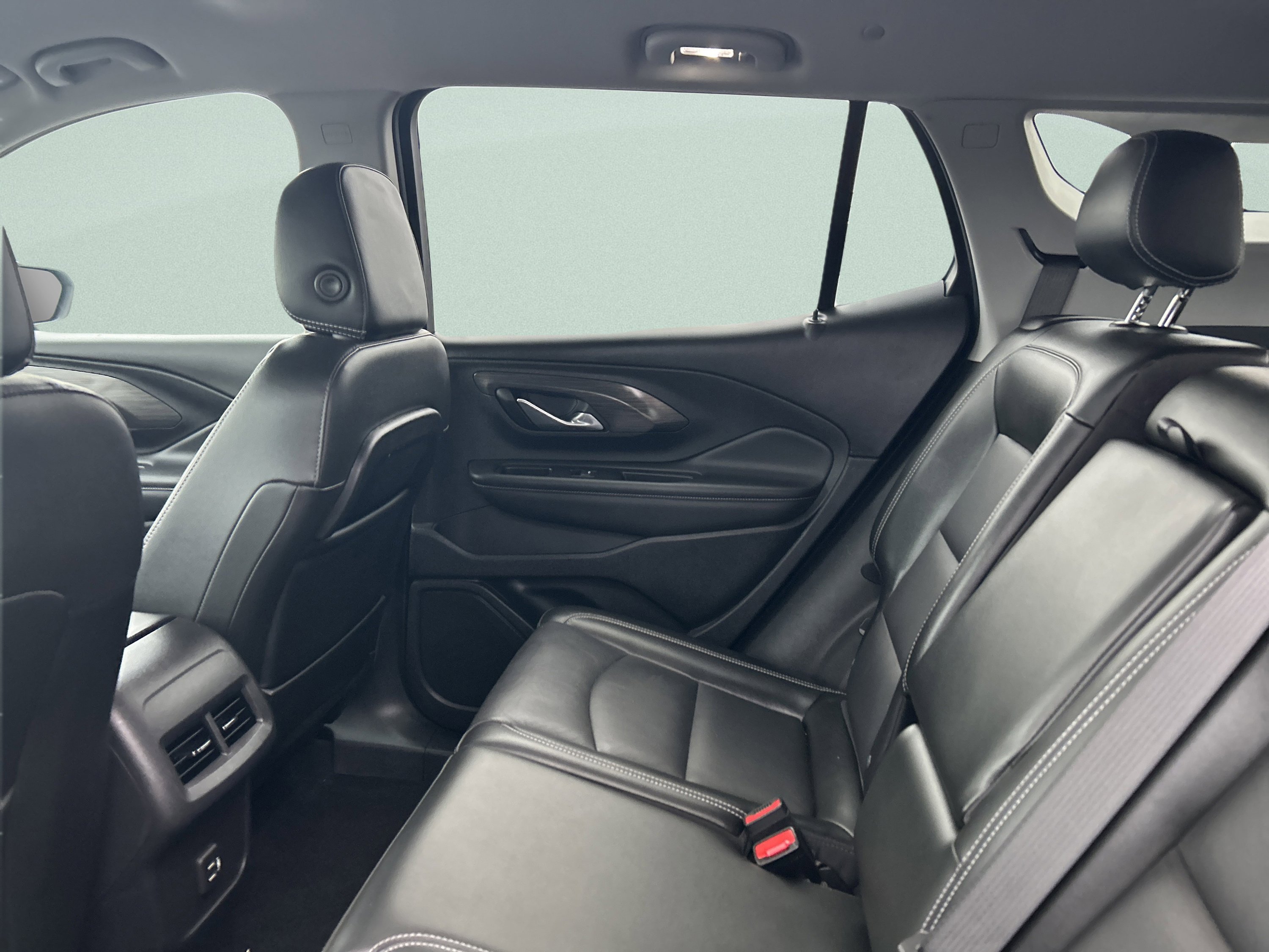 Used 2022 GMC Terrain SLT image 14