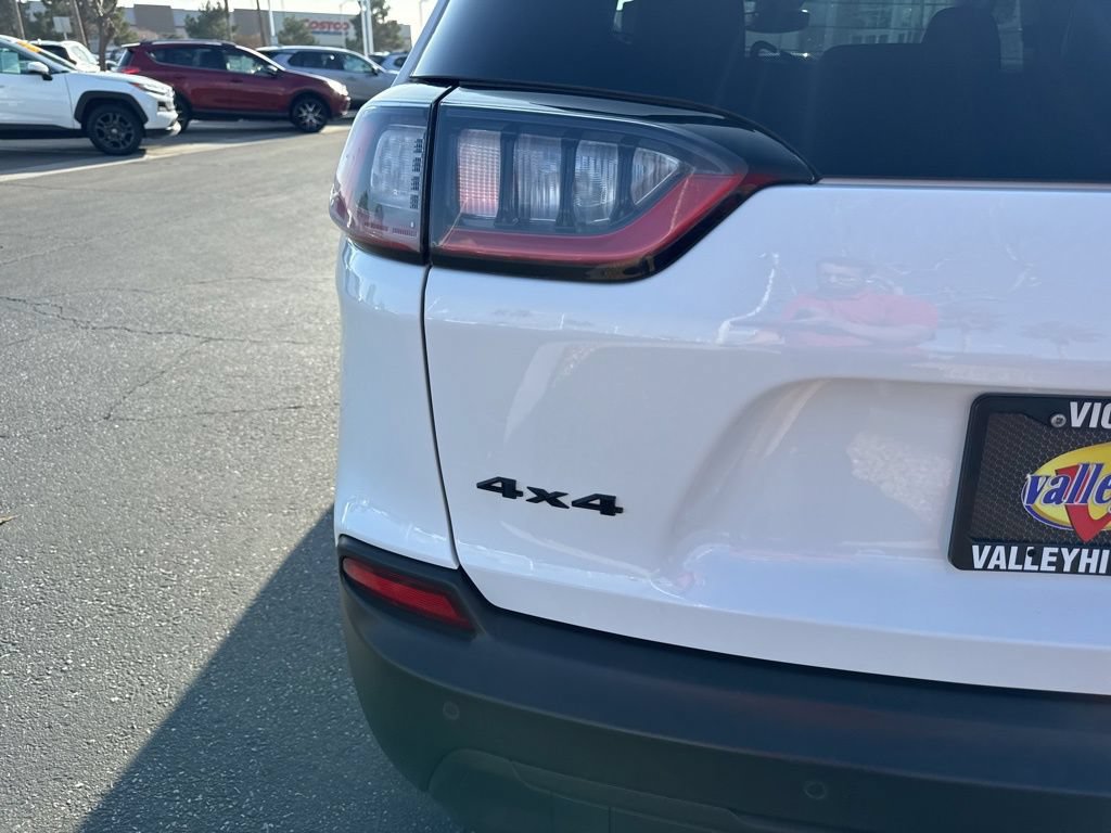 Used 2023 Jeep Cherokee Altitude Lux AWD/4WD image 6