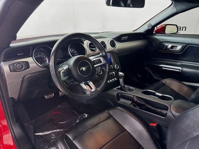 Used 2022 Ford Mustang Premium RWD image 9