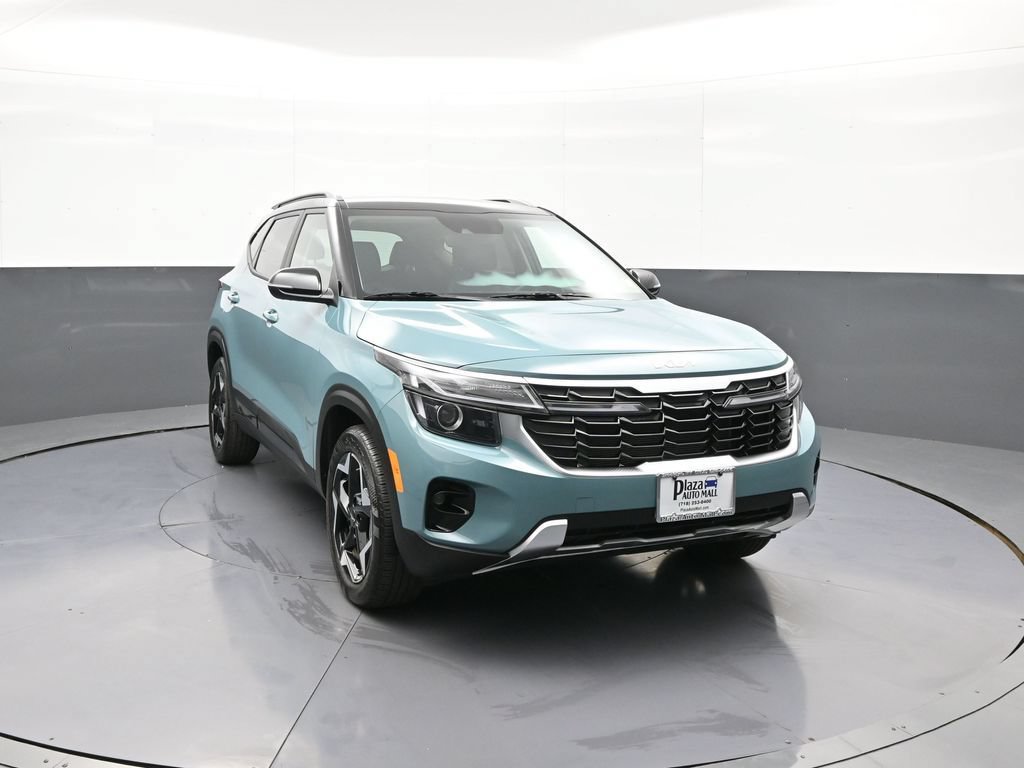 Certified 2025 Kia Seltos S AWD/4WD image 3
